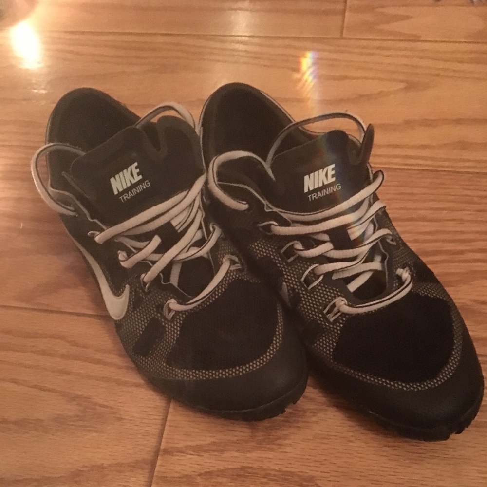 NIKE trainers